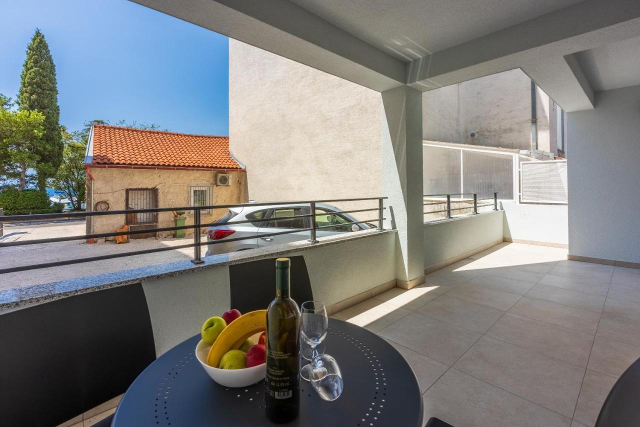 Luxury Apartments Lovorka 1 & 2**** Selce Exterior photo